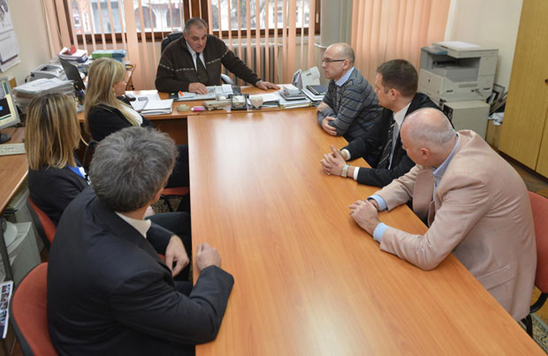 Нови Сад: Инспекција чешља школу